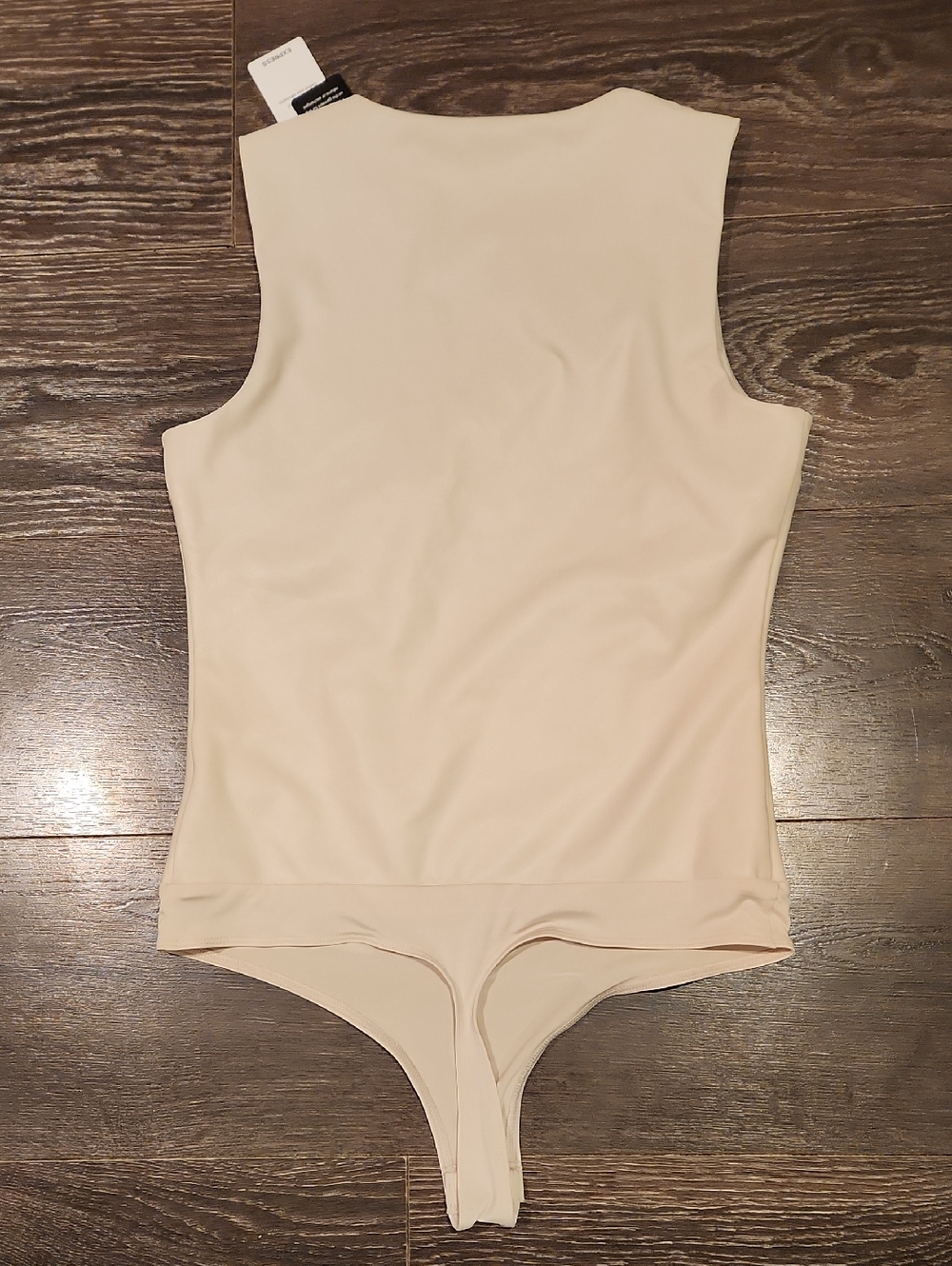 ❤️ NWT! EXPRESS BODY CONTOUR FAUX LEATHER THONG BODYSUIT. HIGH NECK, MEDIUM - Picture 8 of 10